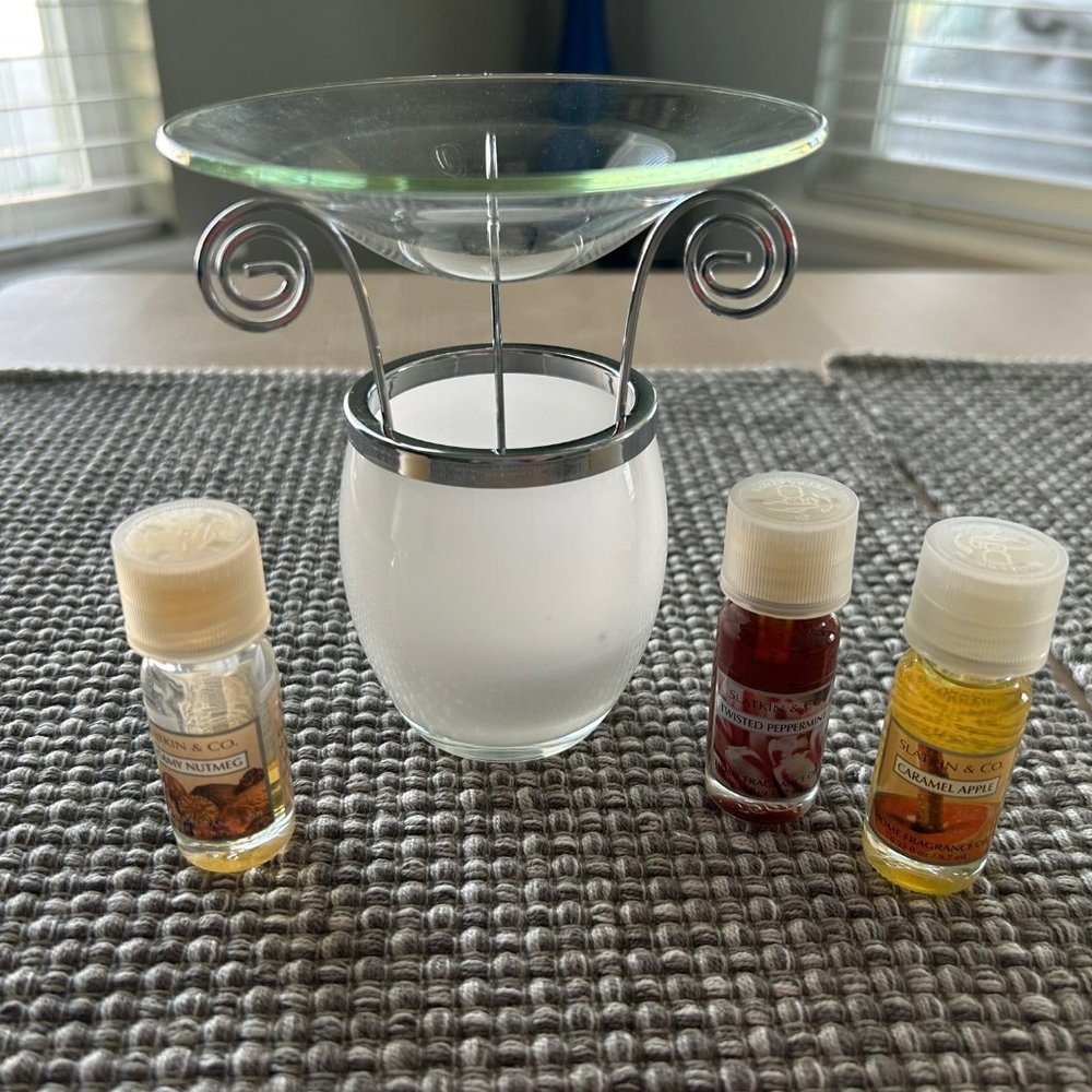 Bath and Body Works: Slatkin & Co Tealite Oil Warmer w/ 3 scented oils